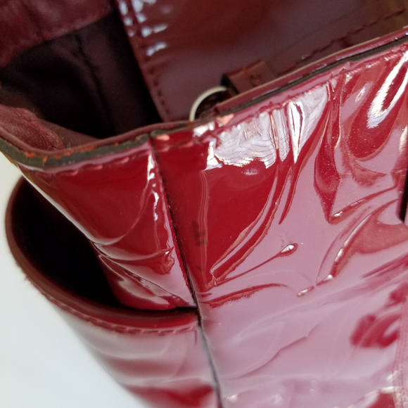 Coach Cranberry Red Patent Leather Purse - Picture 4 of 8